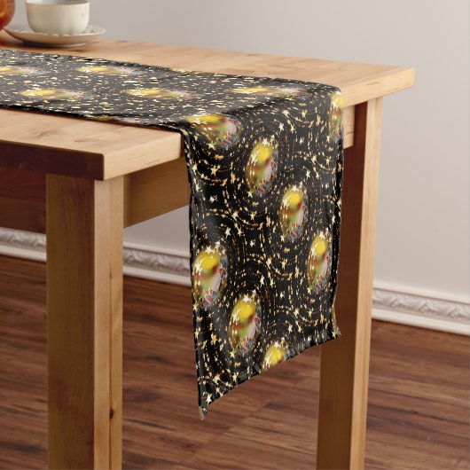 クリスマスのまぐさ桶の出生場面つまらないものの星パターン ショートテーブルランナー (インサイチュ)