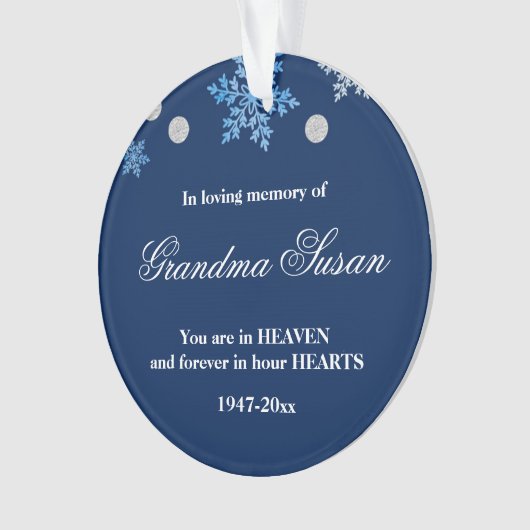 クリスマスのオーナメントの記念の祖母の雪片 オーナメント (正面)