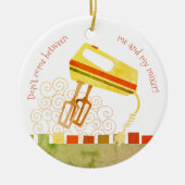 クリスマスのオーナメントを焼くレトロの電気ビーター セラミックオーナメント (正面)