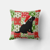 クリスマスのキルトの黒のラブラドールの子犬の枕 クッション (裏面)