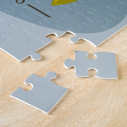 クリスマスのギフトボックスを持つ女の子 ジグソーパズル (側面)