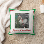 クリスマスのコアラ　キャンディーケーンをユーカリの木で クッション (ブランケット)