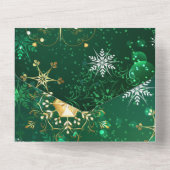 クリスマスのゴールドの雪の結晶が緑の背景に オールインワン招待状 (裏面)
