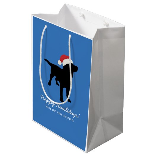 クリスマスのサンタクロースの帽子を身に着けている黒い実験室犬 ミディアムペーパーバッグ (裏面アングル)