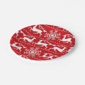 クリスマスのシカの赤と白の休日パターン ペーパープレート (アングル)
