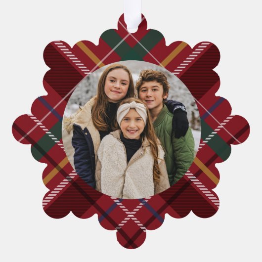 クリスマスのシンプル格子模様の二つの丸い写真の赤い休日 オーナメントカード (裏面)