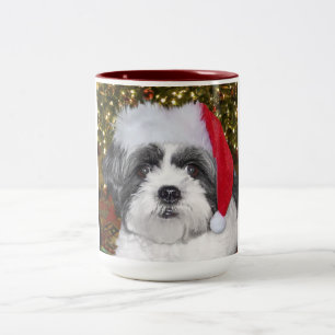 クリスマスのシーズー(犬)のTzu犬 ツートーンマグカップ