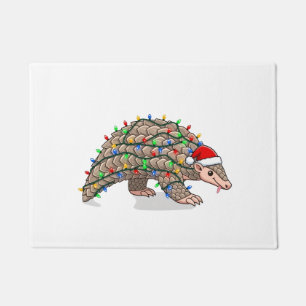 クリスマスのセンザンコウ Manis サンタ帽子 ホリデー ドアマット
