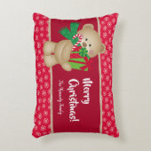 クリスマスのテディベアとプレゼントと雪の結晶、赤 アクセントクッション (正面(垂直))