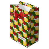 クリスマスのテニス・ボールパターン ミディアムペーパーバッグ (裏面アングル)
