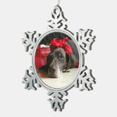 クリスマスのドイツshorthairedポインター スノーフレークピューターオーナメント (右)