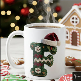 クリスマスのニットセーターの文字Fサンタ帽子 コーヒーマグカップ