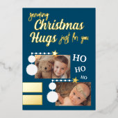 クリスマスのハグに写真を追加 青と白 箔シーズンカード (正面)