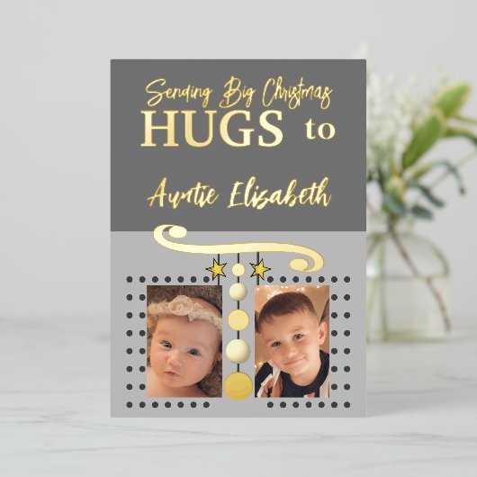 クリスマスのハグ おばさん 写真追加 ゴールド グレー 箔シーズンカード (立ち正面)