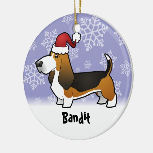 クリスマスのバセットハウンド(あなたのペットネームを加えて下さい) セラミックオーナメント (左)