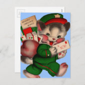 クリスマスのパッケージを配達する愛らしいメールの子猫 シーズンポストカード (正面/裏面)