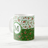 クリスマスのヒイラギの葉と赤と緑の実 コーヒーマグカップ (正面左)