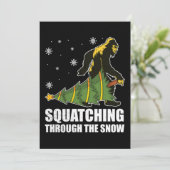 クリスマスのビッグフットが雪の中をスクワッチングしていく シーズンカード (スタンド正面)