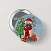 クリスマスのプレゼントで雪の中を犬をパグ 缶バッジ (正面&裏面)