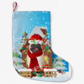 クリスマスのプレゼントを持つパグ犬 スモールクリスマスストッキング (正面)