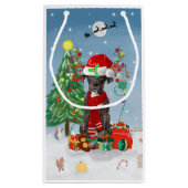 クリスマスのプレゼントを持つ大きなダン犬 スモールペーパーバッグ (裏面)