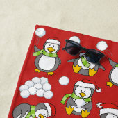 クリスマスのペンギンの背景 ビーチタオル (インサイチュ)