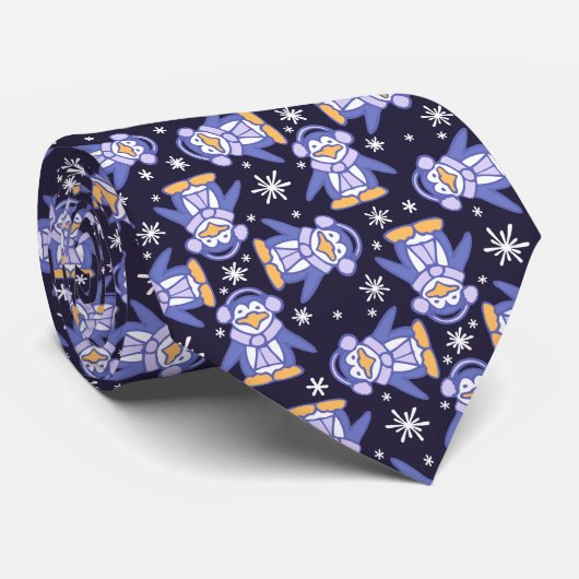 クリスマスのペンギンの鳥の青く白くパターン(の模様が)あるなタイ ネクタイ (ロール)
