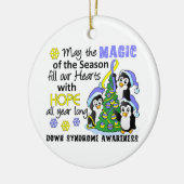 クリスマスのペンギンダウン症 セラミックオーナメント (左)