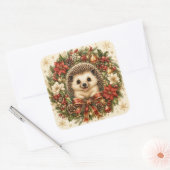クリスマスのリースに囲まれたハリネズミ スクエアシール (封筒)