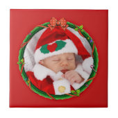 クリスマスのリースはあなたの写真及び赤い背景を加えます タイル (正面)