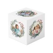 クリスマスのリース、離れ緑のと果実の写真 フォトキューブ (正面アングル)