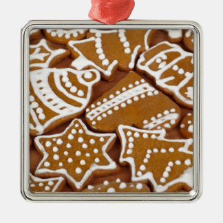 クリスマスの休日のジンジャーブレッドのクッキー メタルオーナメント