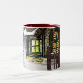 クリスマスの休日場面 ツートーンマグカップ (中央)