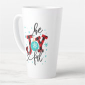 クリスマスの休暇は楽しい冬モダンの格子縞 カフェラテマグ (左アングル)