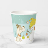 クリスマスの冬のシーンで小さな雪だるまと犬 紙コップ (正面)
