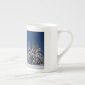 クリスマスの冬の景色 ボーンチャイナマグカップ (右)