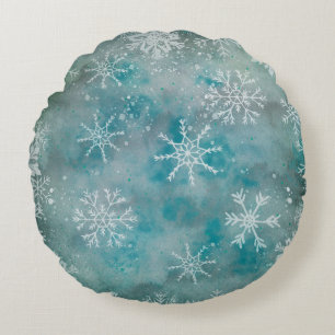 クリスマスの冬の白い雪の上に青 ラウンドクッション