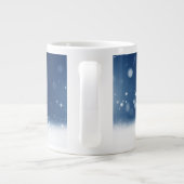 クリスマスの冬の雪だるま滑りやすいジョー緑のスカーフm ジャンボコーヒーマグカップ (裏面)