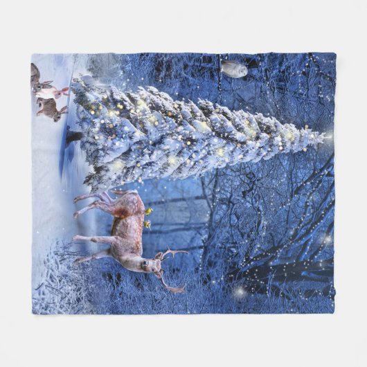 クリスマスの冬の雪に覆われた木のライト フリースブランケット (正面(横))
