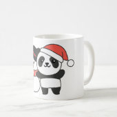 クリスマスの冬雪だるま付きパンダ コーヒーマグカップ (正面右)