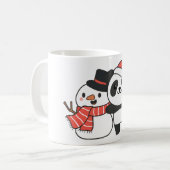 クリスマスの冬雪だるま付きパンダ コーヒーマグカップ (正面左)