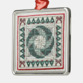 クリスマスの十字のステッチのオーナメント メタルオーナメント (左)