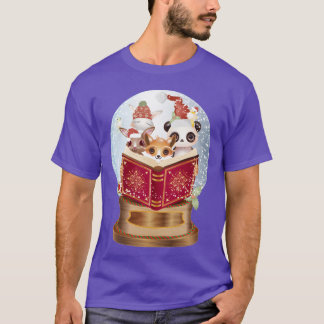 クリスマスの友達のスノーグローブの中で動物が本を読む Tシャツ