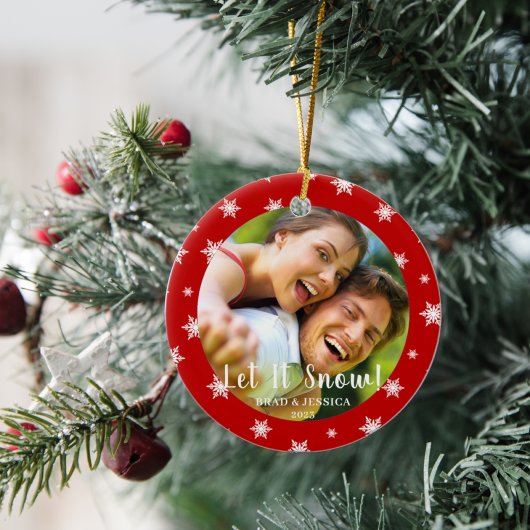 クリスマスの周りの赤い雪 セラミックオーナメント