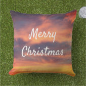 クリスマスの夕焼け空の雲の自然のカラフルな景色 アウトドアクッション (芝生)