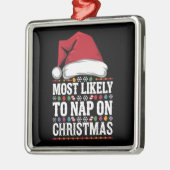 クリスマスの家族のマッチングで昼寝する可能性が最も高い メタルオーナメント (左)