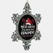 クリスマスの家族を壊す可能性が最も高いオーナメント スノーフレークピューターオーナメント (左)