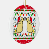 クリスマスの対の黄色いラブラドールのサンタのオーナメント セラミックオーナメント (右)