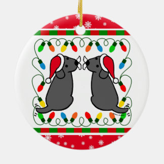 クリスマスの対の黒いラブラドールのサンタのオーナメント セラミックオーナメント