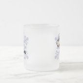 クリスマスの巨大なか標準またはミニチュア・シュナウツァー フロストグラスマグカップ (中央)